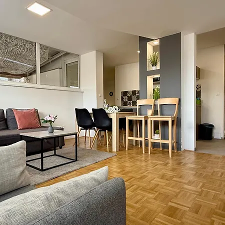 Apartment Park Siska *