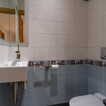 Park Siska アパート