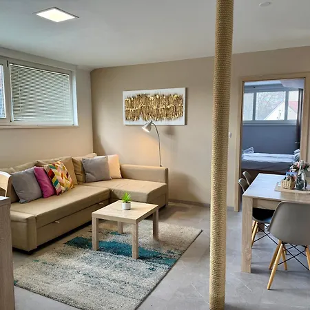 Park Siska アパート *