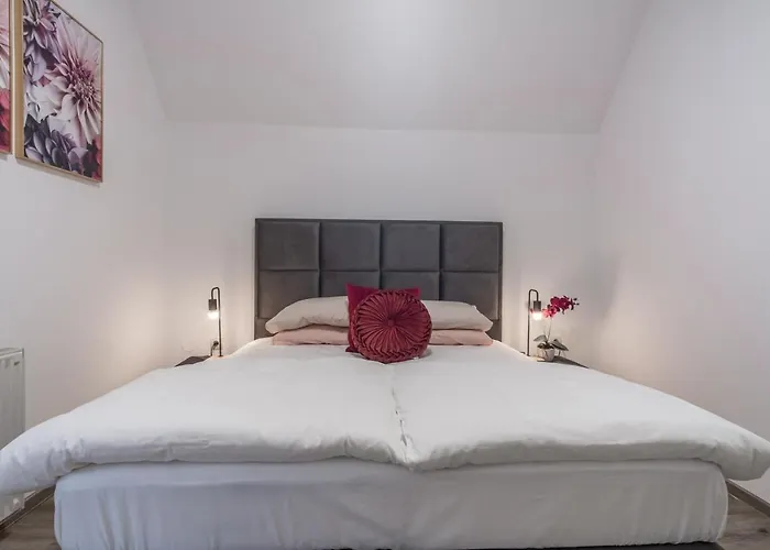 Park Siska דירה *